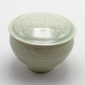 American Museum of Ceramic Art, gift of The American Ceramic Society, 2004.2.202